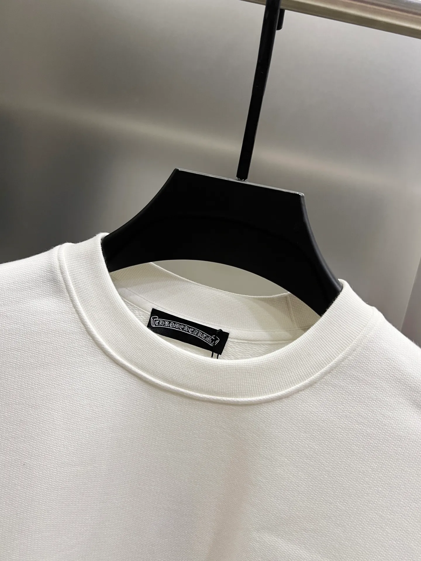 🅿️310 CH Cro 2025 autumn and winter new style, customized 430g double yarn plain fabric, round neck long-sleeved sweatshirt, cross three-dimensional embroidery technology + cross patch hardware, the real thing is great🔥Same style for men and women, loose version, size S M L XL XXL five sizes black white